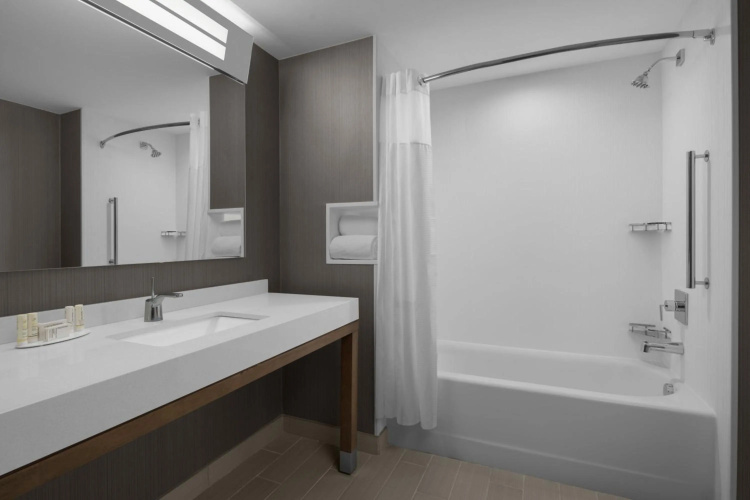 Courtyard by Marriott Clearwater Beach photo 14