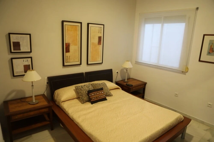 3 Bedrooms Apartment