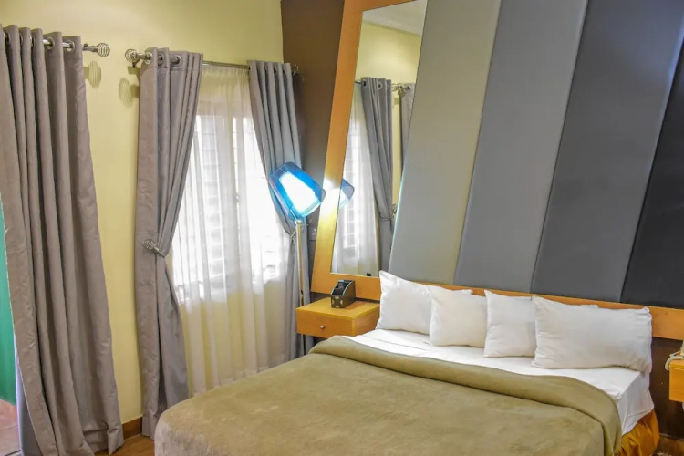 The Rodinia Hotel