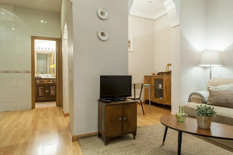 Apartamento Palacio Real IV