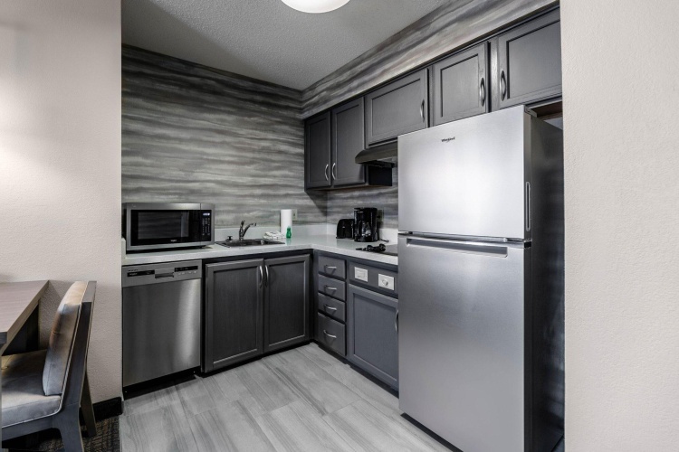 1 Bedroom Suite