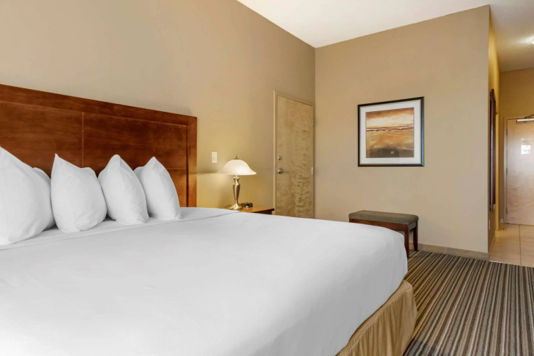 Quality Inn & Suites