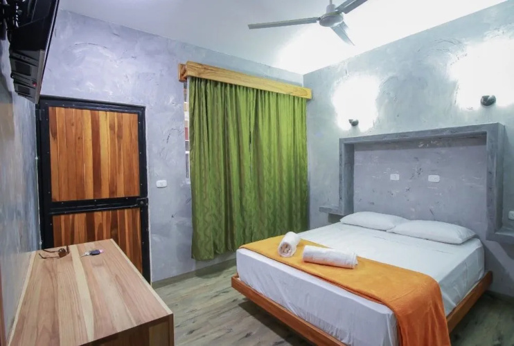 Tamarindo Inn
