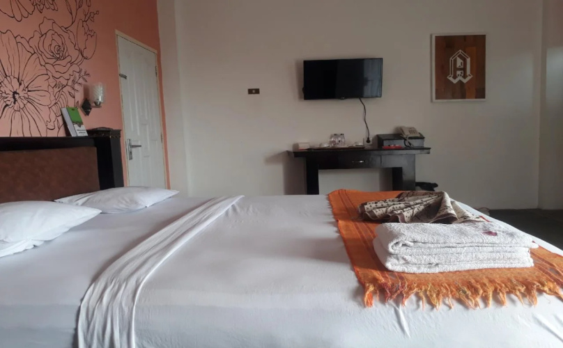 Hotel Ananda by Reddoors