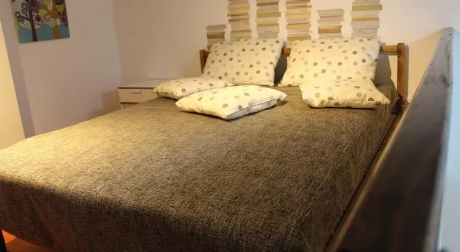 Renny Apartment