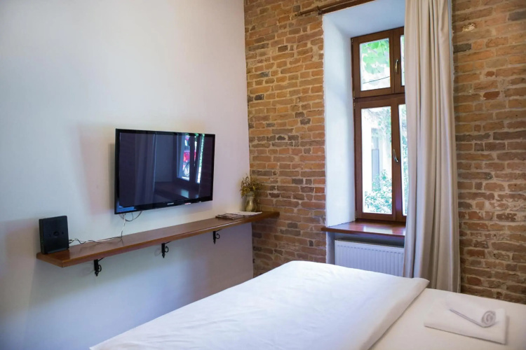 Contessa Central Studio