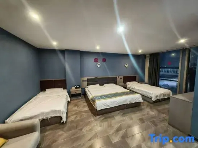 Business Triple room