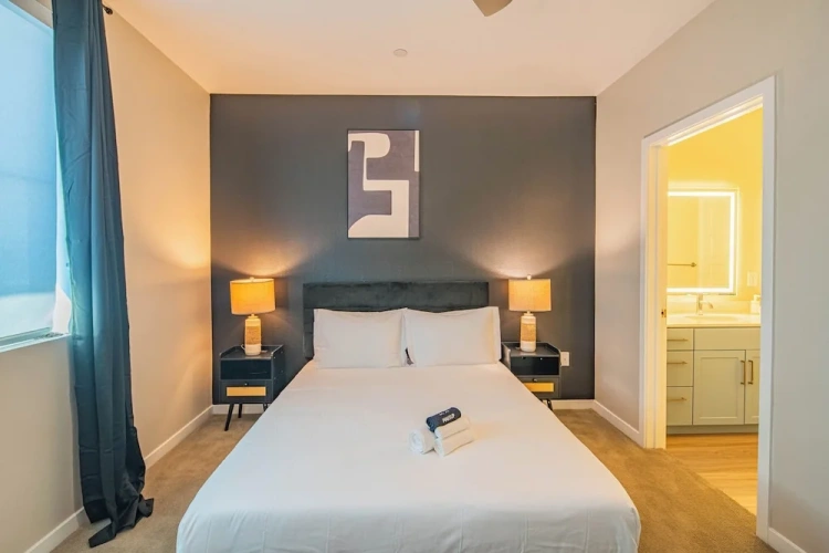 Executive Double Apartment with balcony and with city view