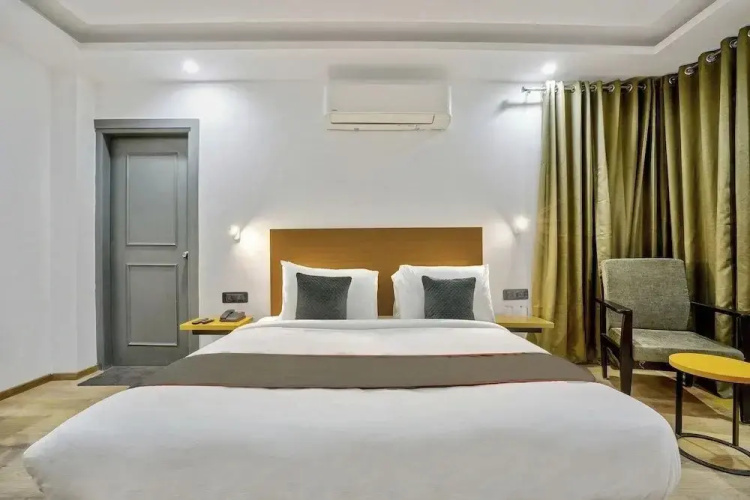 OYO Townhouse 171 Sector 104