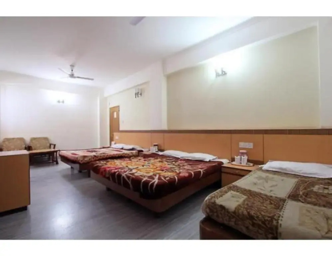 Vishal Hotel