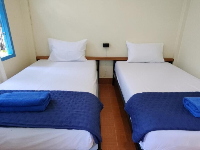Baan Hinlad Home and Hostel