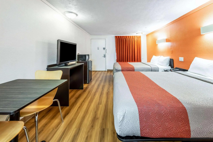 Motel 6-Mansfield, OH