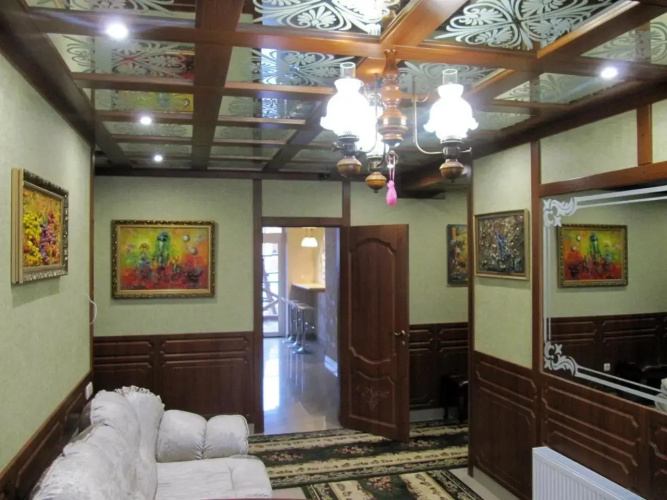 Guest House Shale