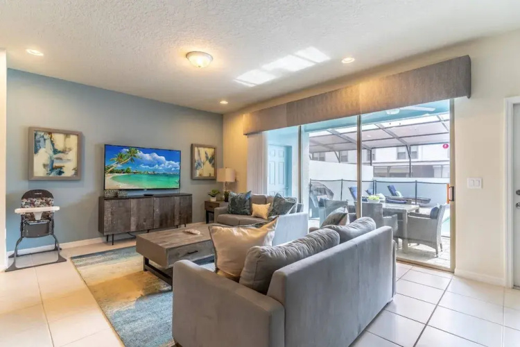 2409 Windsor at Westside