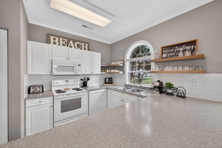 Magnolia Place 4695-102