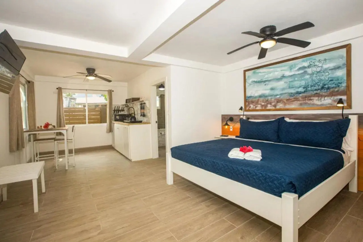 Kokomo Beach Suites
