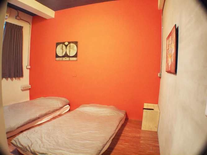 Knock Knock Hostel