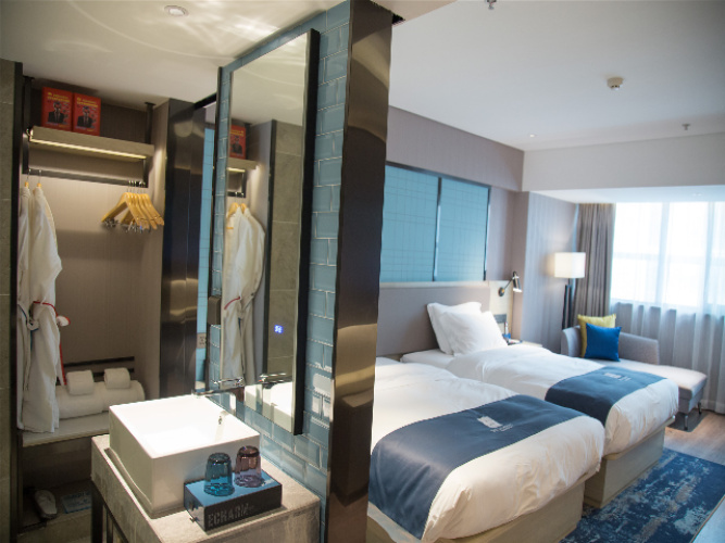 Standard Twin room