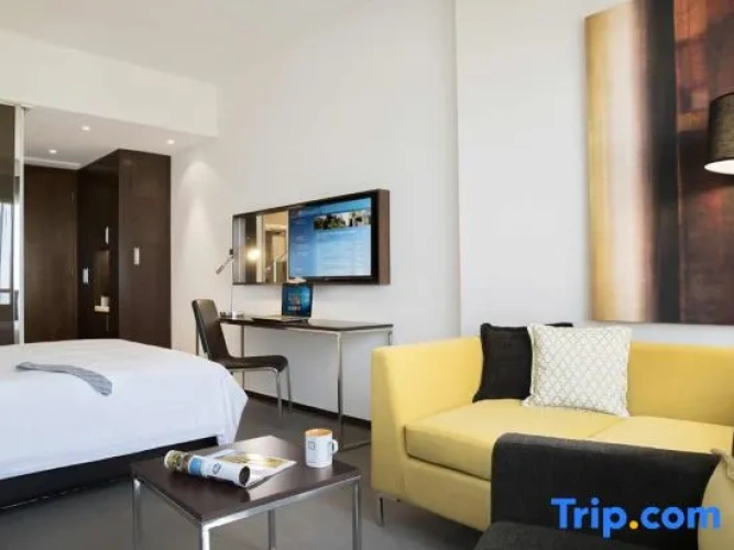 1 Bedroom Suite