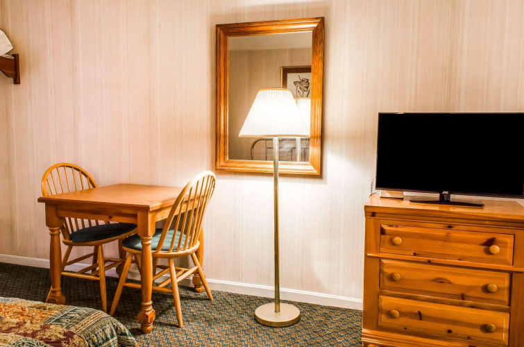 Rodeway Inn Akron