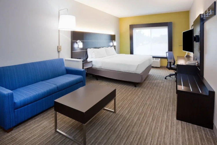 2 Bedrooms Suite