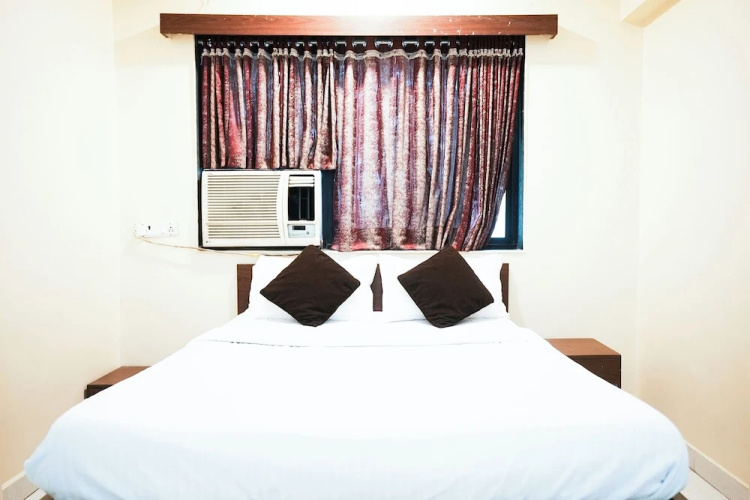 Della Conforts by OYO Rooms