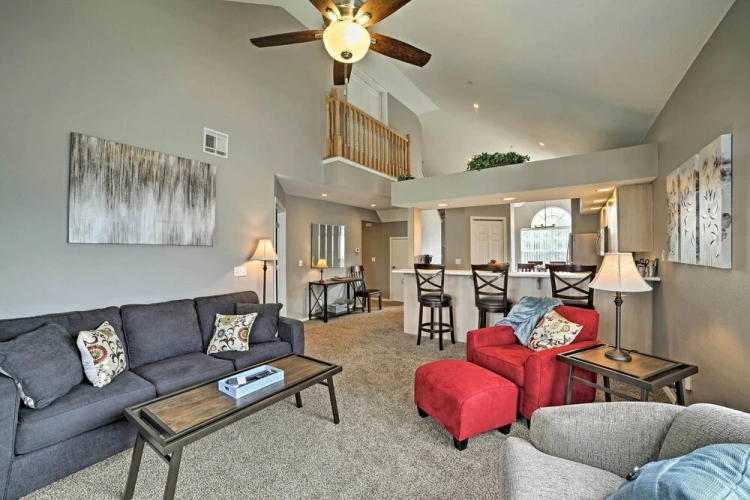 2 Bedrooms Apartment