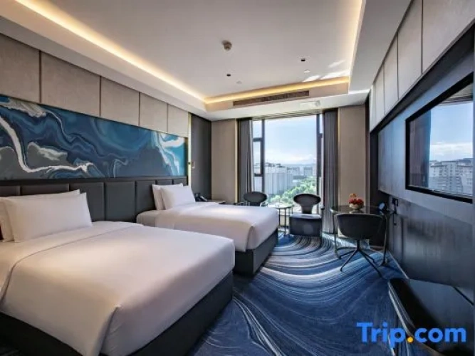Twin Suite with mountain view