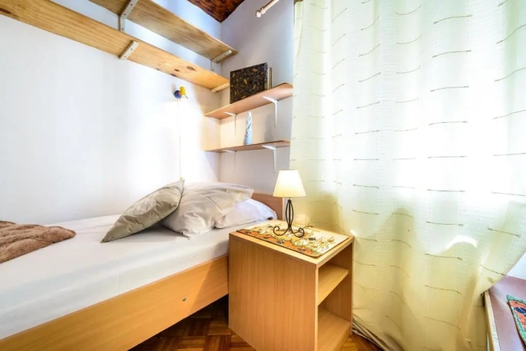 3 Bedrooms Apartment