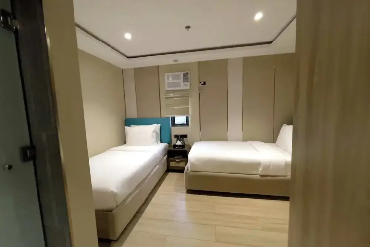 Sunday Belajandro Hotel