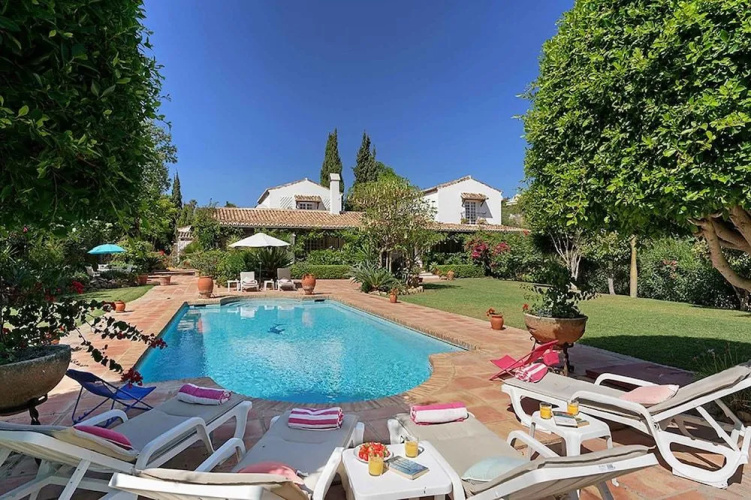 Villa Ladyville