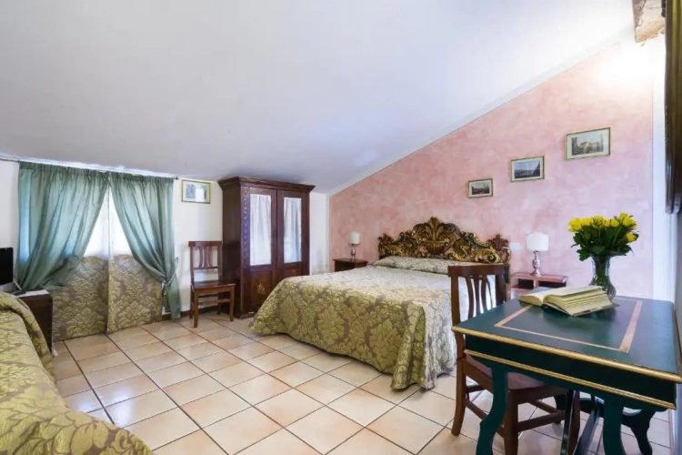 Standard Quadruple room