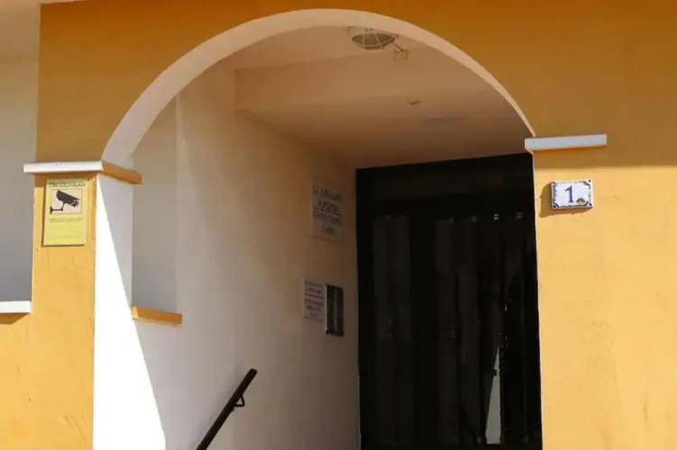 3 Bed Apartment Sleeps 6 With Shared Pool