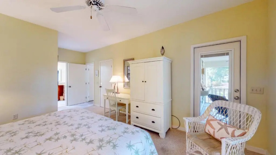 7609 Huntington Villas