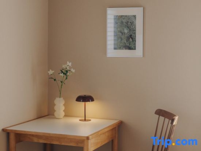 Umi 201 | 2 stops to Shibuya | Quiet Designer Apt