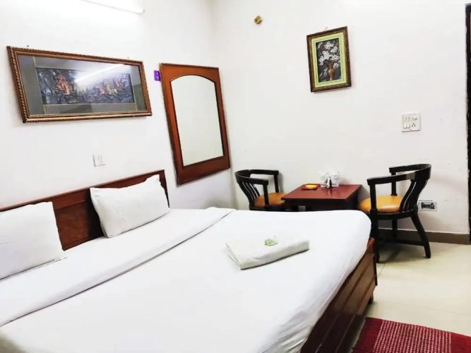 Hotel Redbury