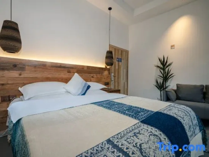 2 Bedrooms Suite