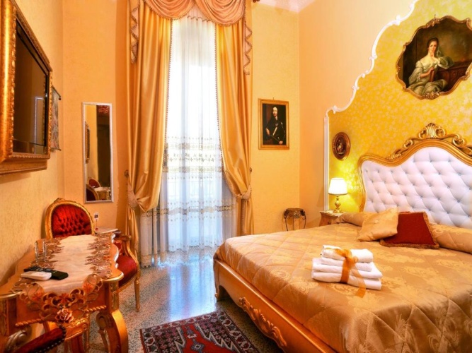 Standard Double room with balcony