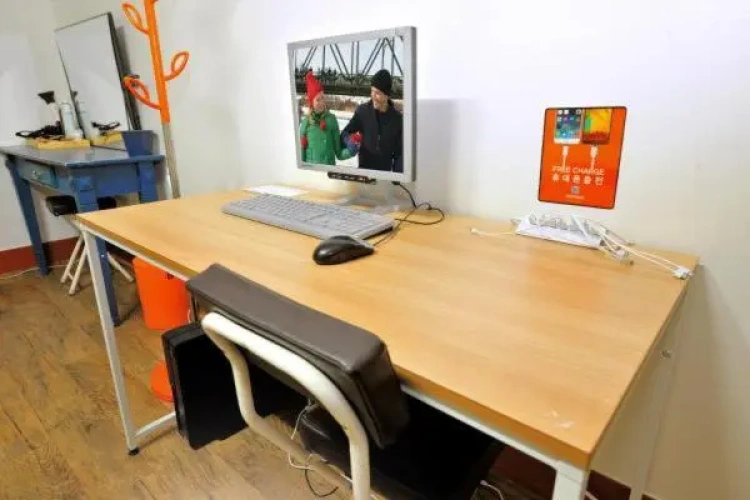 Bed in Dorm (male dorm)