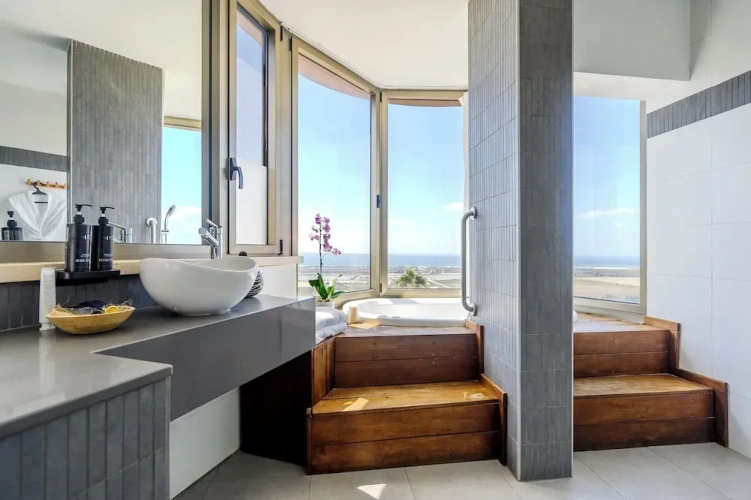 Deluxe Double room with ocean view