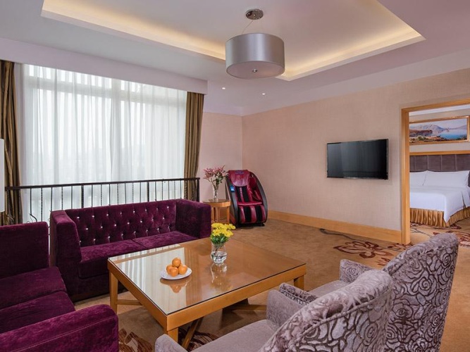 1 Bedroom Business Double Suite
