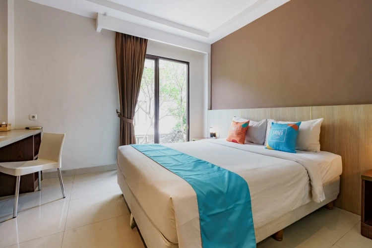 Superior Double room with city view