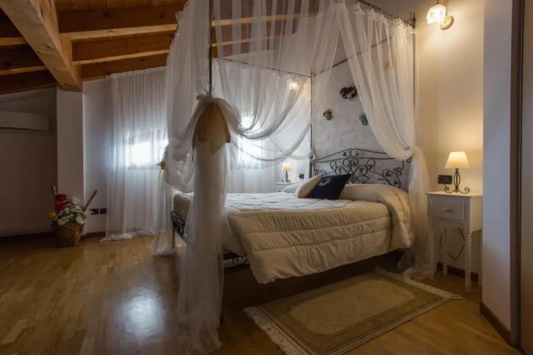 3 Bedrooms Apartment