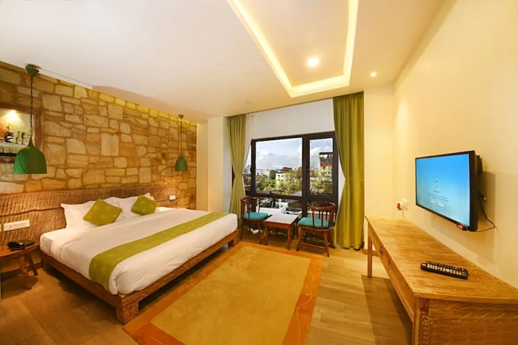 1 Bedroom Deluxe Double room with city view