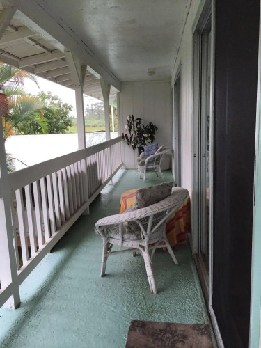 Lava Tree Tropic Inn