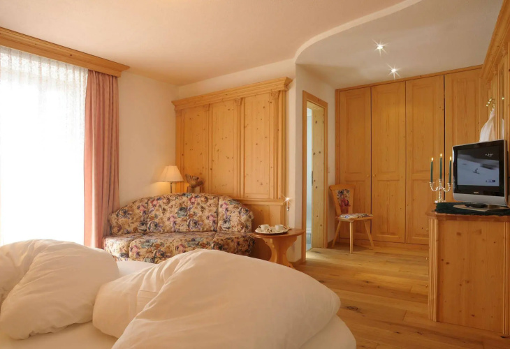 Hotel Serena