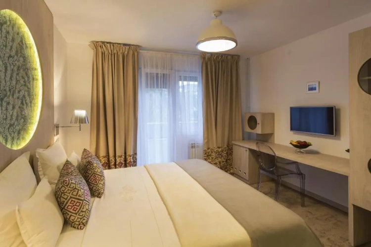 2 Bedrooms Luxury Suite with balcony