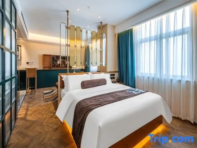 Standard Double Suite