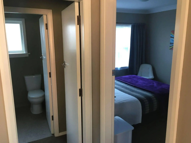Manor Motel