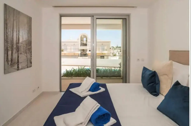 Modern Ocean Front Apartment